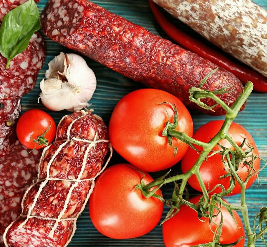 Колбасы, ветчина Колбасные изделия